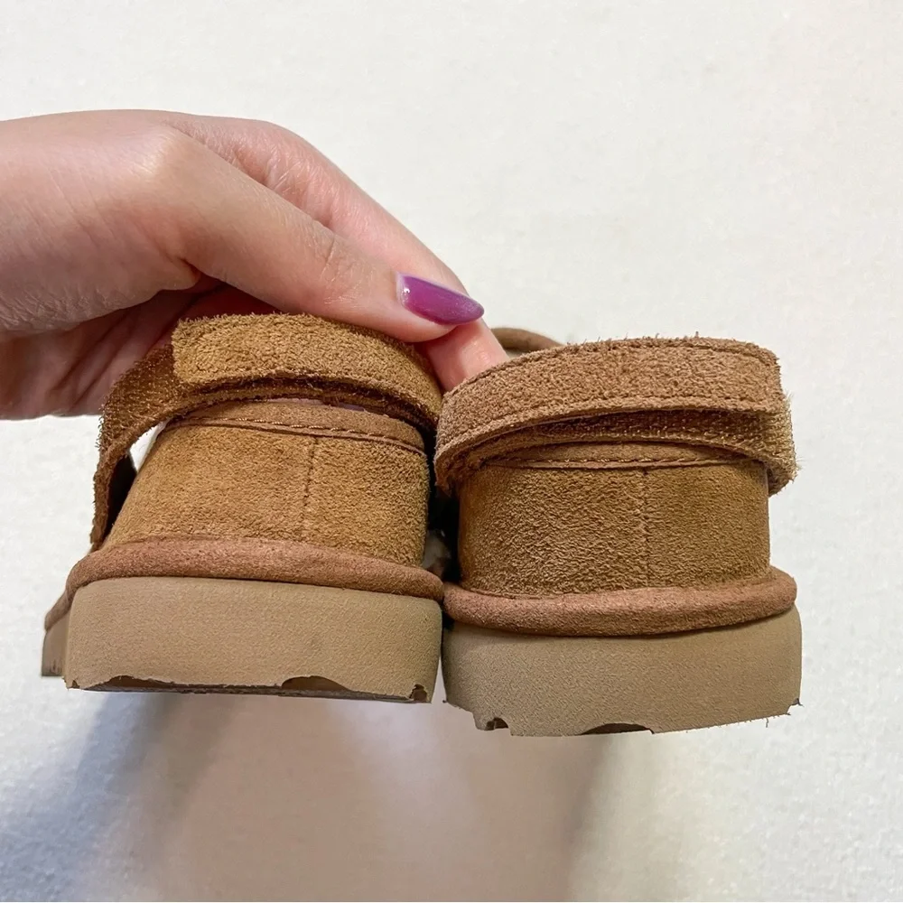 New Ugg Toddler Logo Slipper Sandal Size 12